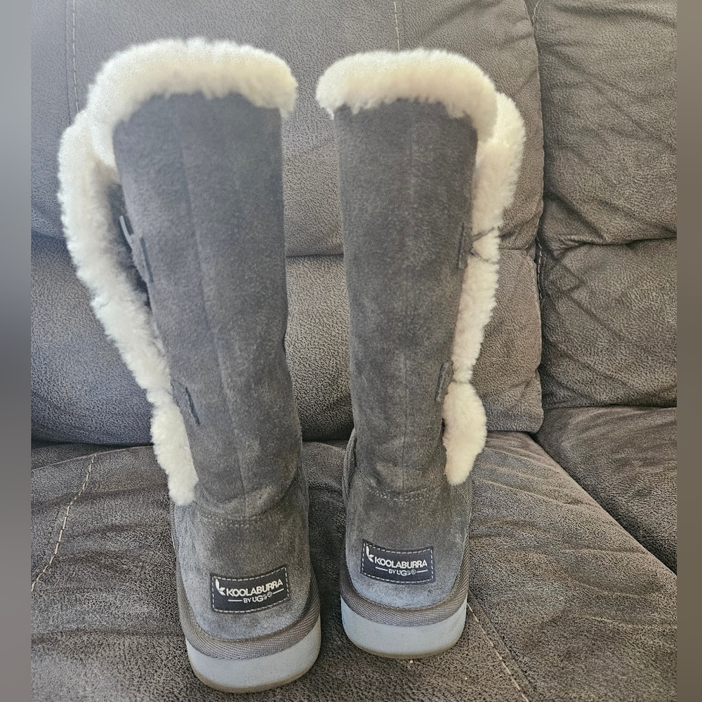 💜 EUC Womens size 7 koolaburra by UGG. Gray with shearling. - Picture 3 of 8